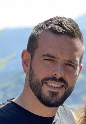 Gerar Larrea Bárcena